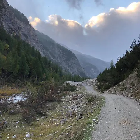 Ches'arsa 2 Apartamento *